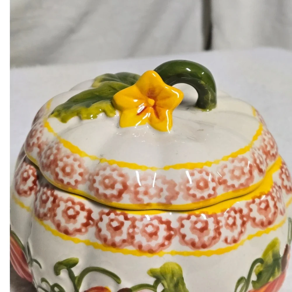 Temp-tations by Tara Pumpkin 28 Oz Covered Baker Fall Harvest Casserole Dish